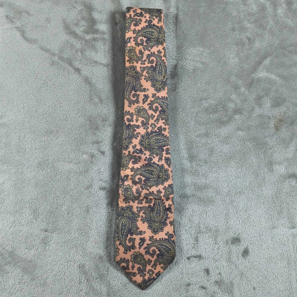Vintage Christian Dior Tie Mens 57x3.25 Pink Paisley Floral Made USA Luxury